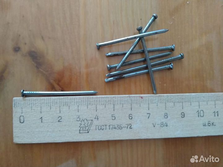 Плафоны для лампы, гвозди