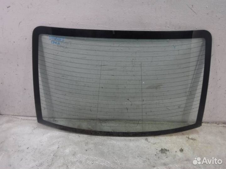 Заднее стекло Шевроле