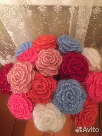 Вязаные крючком розы