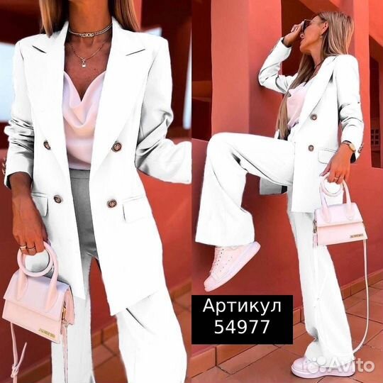 Костюм с брюками новое