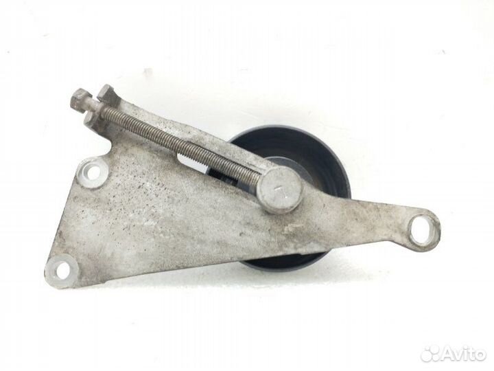 Ролик натяжной навесного оборудования Nissan