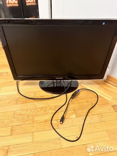 Монитор samsung P2770HD