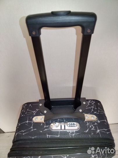 Чемодан на колесах размер L