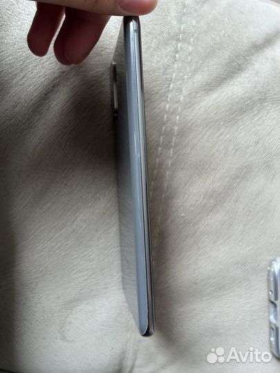 Samsung Galaxy S20, 8/128 ГБ