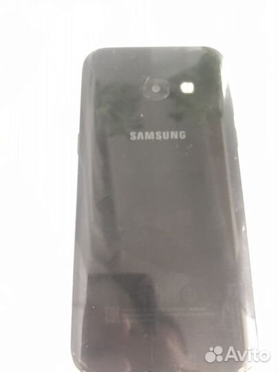 Телефон Samsung galaxy a3 2017