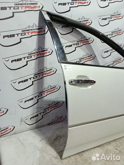 Дверь toyota lexus celsior LS430 UCF30 UCF31 6700150060 передняя правая белый, 072 FA326