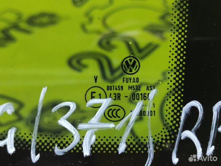 Форточка задняя правая Volkswagen Tiguan 5N cczd