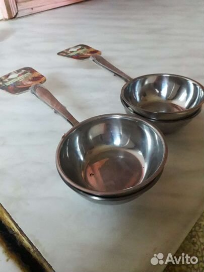 Кокотница из нержавейки д. 9 см, в. 3 см. кнр