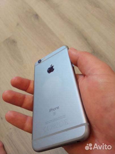 iPhone 6S, 32 ГБ