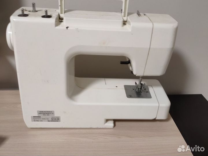 Швейная машина Janome бу