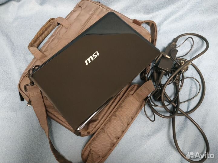 Ноутбук msi u210