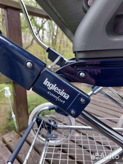 Коляска inglesina sofia на шасси vittoria