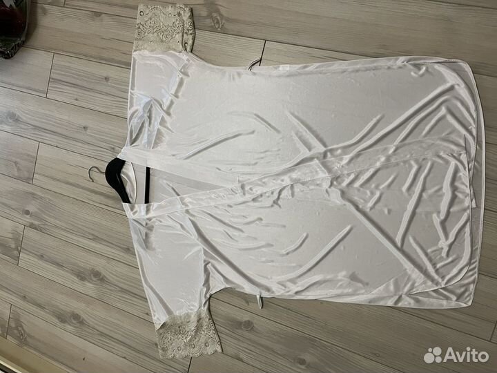 Халат белей