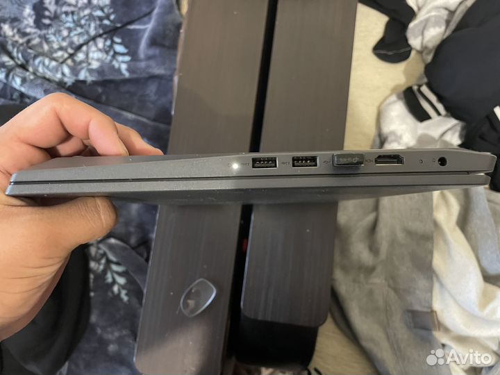 Ноутбук lenovo