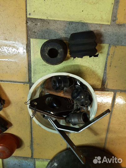 Запчасти на мото