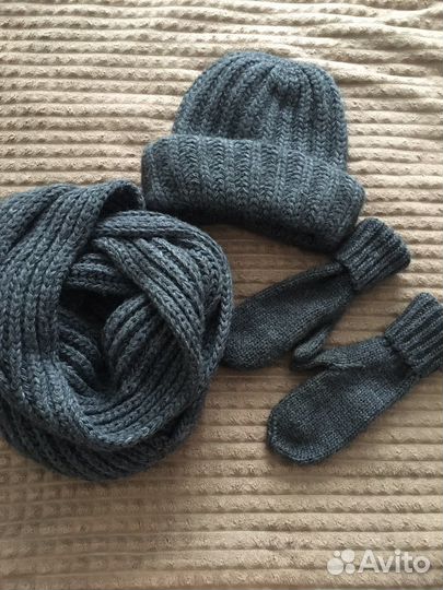 Комплект шапка и снуд женский