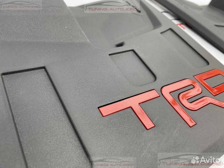 Брызговики Тойота Hi Lux Q1914