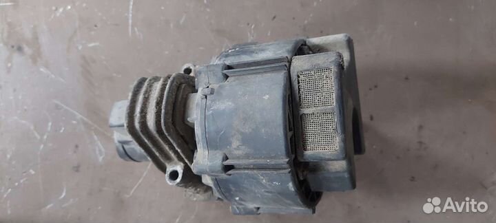 Насос воздушный на Mercedes W140