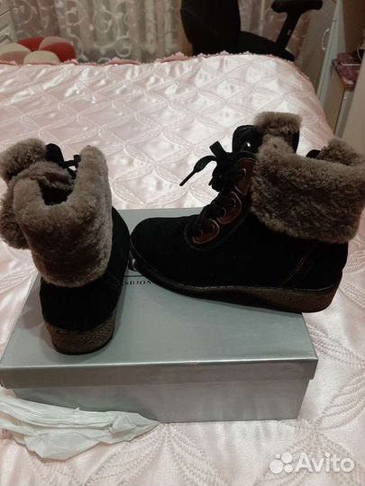 Ботинки зимние женские в идеальном состоянии