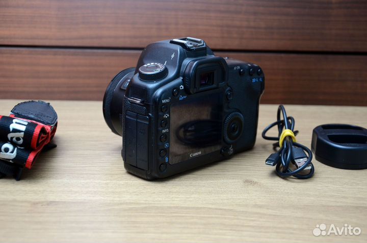 Canon 5D Mark II + Canon EF 50mm STM f1.8