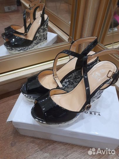 Женская обувь