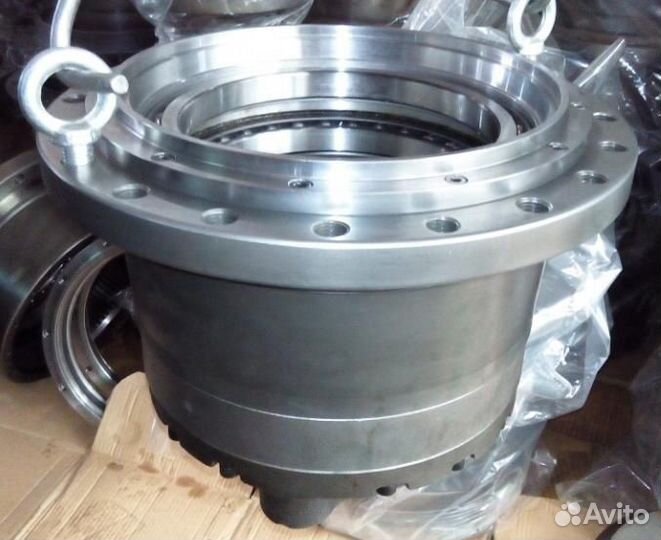 Корпус редуктора c подшипником 332/H3933 JCB