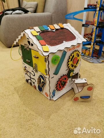 Бизиборд домик бу