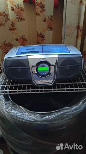 Музыкальный центр 