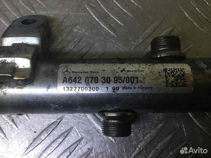 Топливная рампа Мерседес Спринтер a6420703095 6428