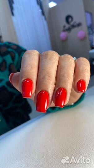 Маникюр педикюр