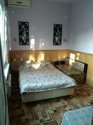 Комната 25 м² в 4-к., 2/2 эт.