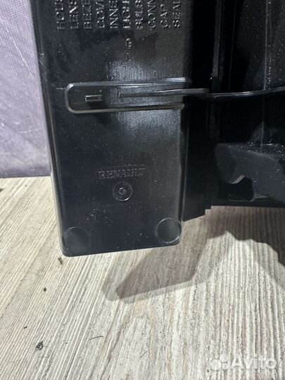 Фонарь задний Renault duster Лев