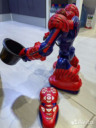 Робот WowWee Человек-паук спайдермен