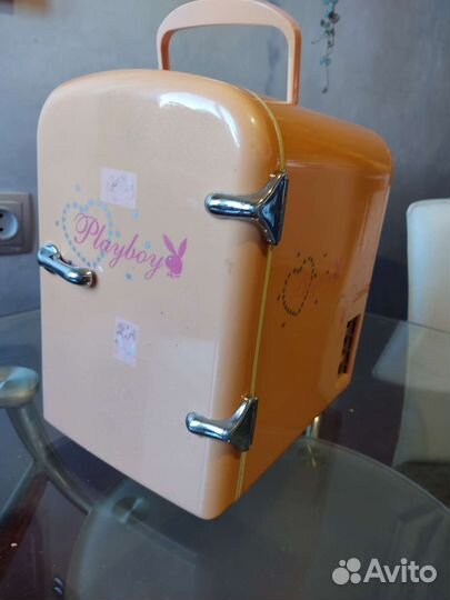 Мини-холодильник для косметики, лекарств