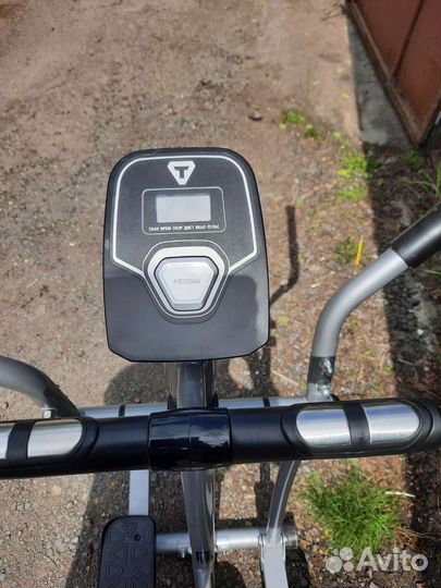 Эллиптический тренажер torneo