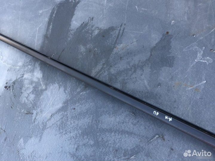 Молдинг крыши правый Nissan Cube Z10 1998-2003