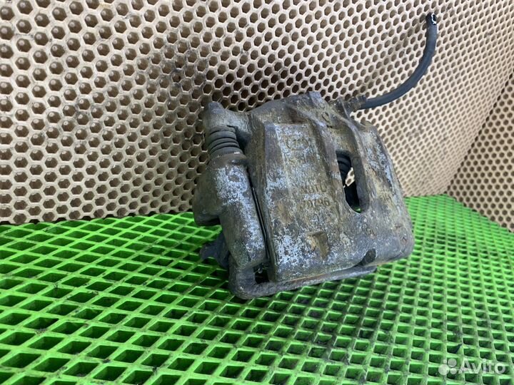 Суппорт передний левый Lifan X60