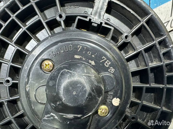 Б/У Моторчик отопителя задний Lexus LS#001