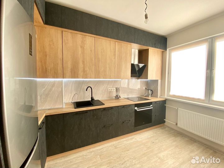 Угловая кухня на заказ. Фабрика в Новосибирске