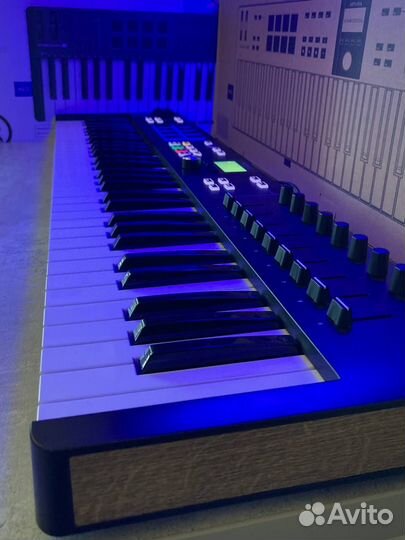 Миди-Клавиатура Arturia KeyLab Essential 61 MK 3