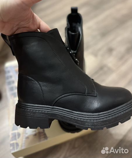 Ботинки зимние новые