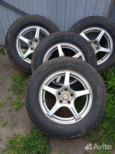 Michelin Latitude X-Ice North 2.25/70 R16