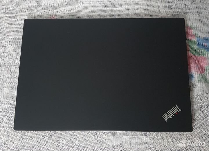 Классный Thinkpad T490s на i5-8265u ips