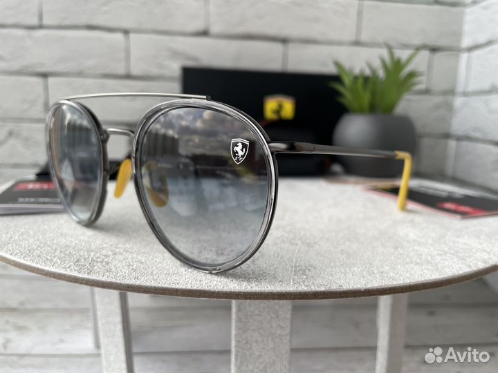 Солнцезащитные очки ray ban