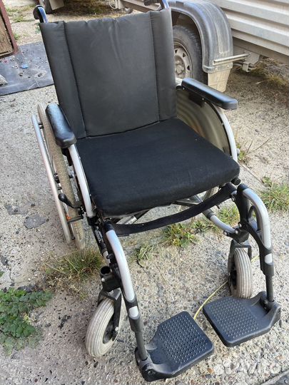 Инвалидная коляска