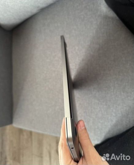 Macbook pro 13 touch bar