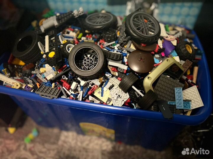 Lego оригинал (есть неоригинал)