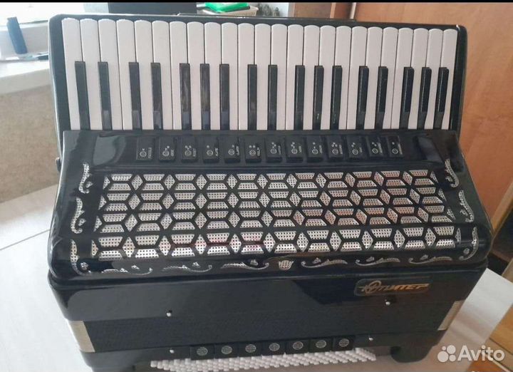 Аккордеон концертный,фабрики Юпитер,41/120