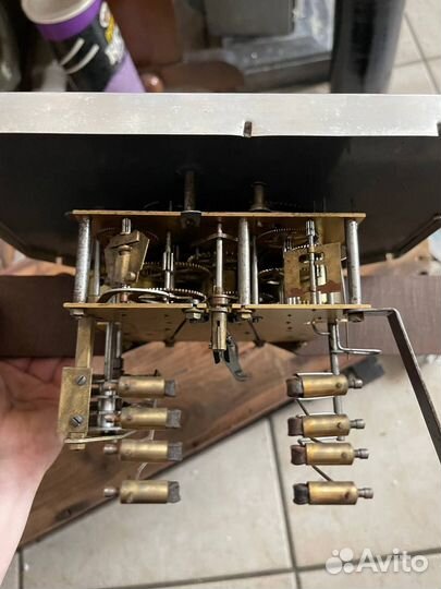 Французкие настенные четвертные часы с боем