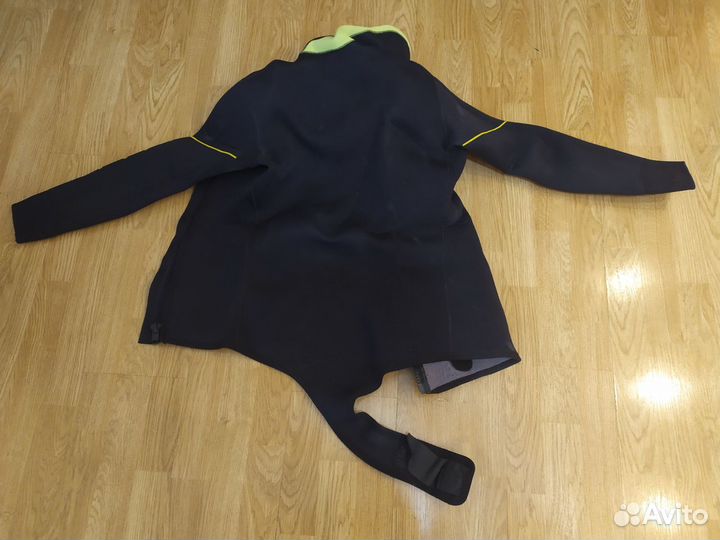 Гидрокостюм